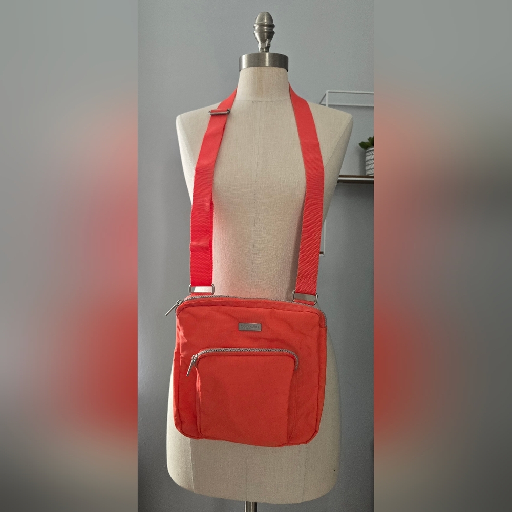 Baggallini cross-body nylon bag